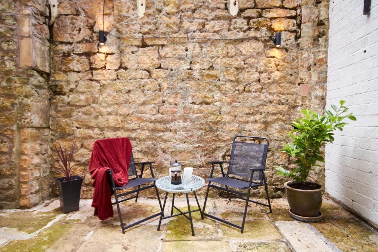 Wonderful Apartment In Bath With Garden - Sleeps 8 Eksteriør bilde