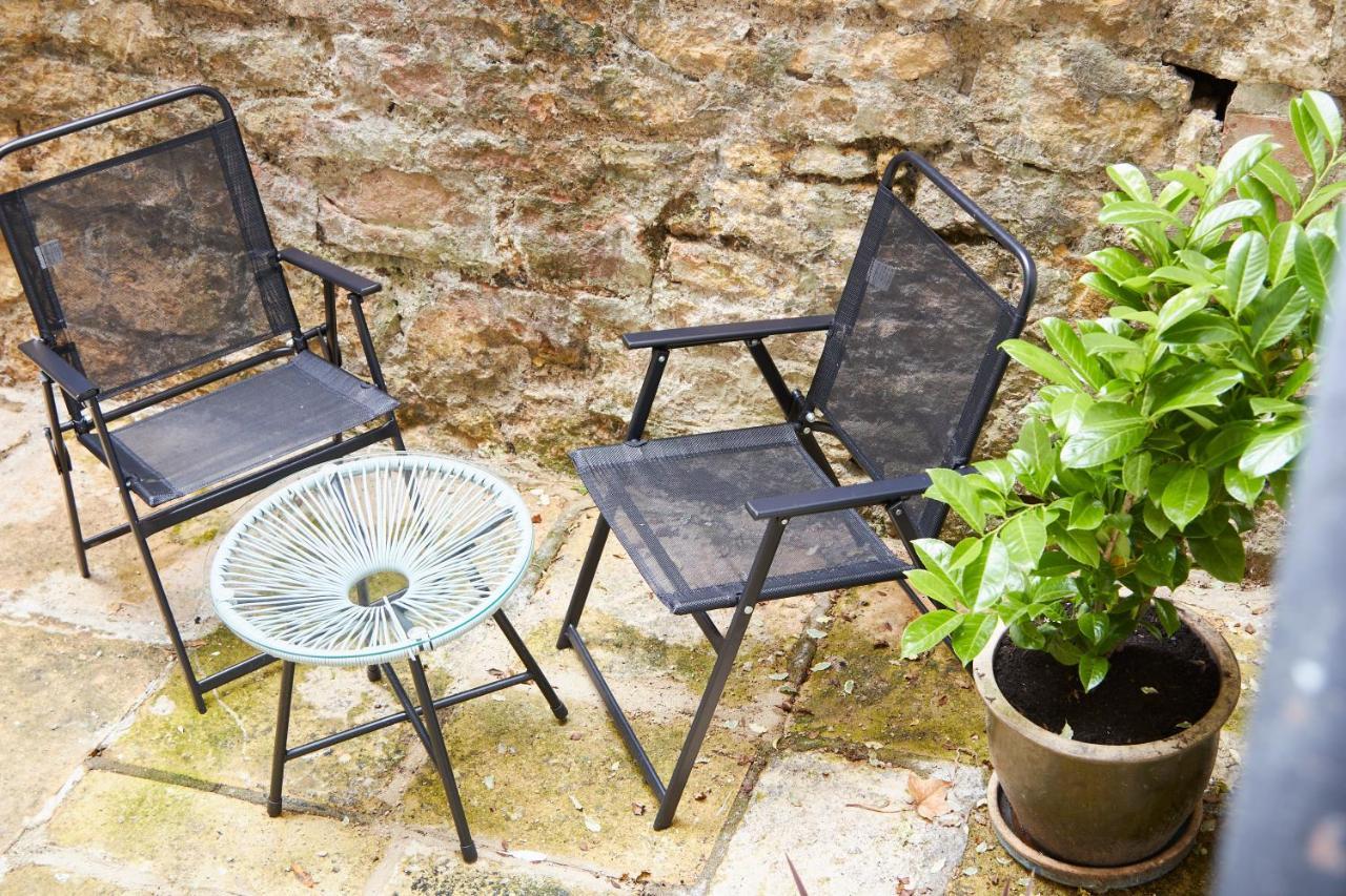 Wonderful Apartment In Bath With Garden - Sleeps 8 Eksteriør bilde