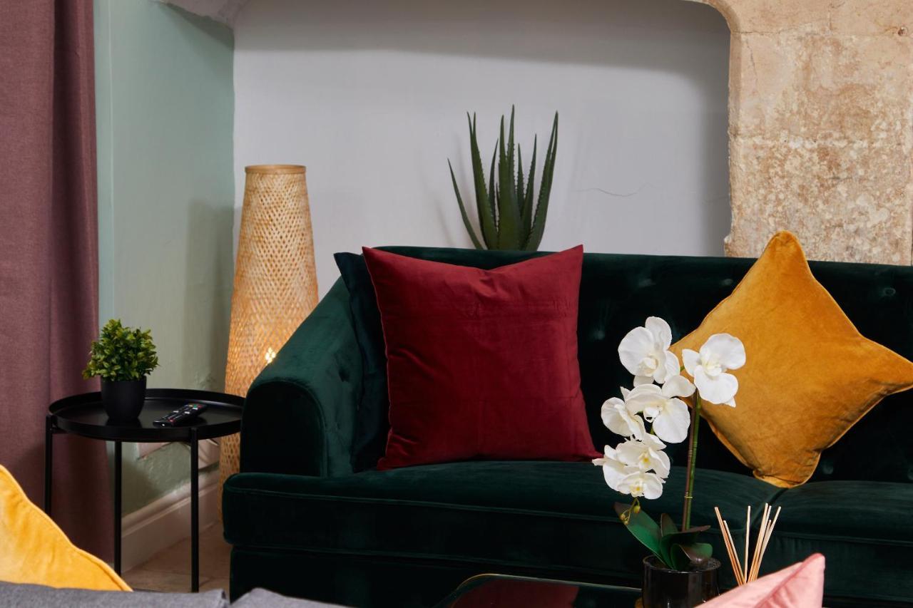 Wonderful Apartment In Bath With Garden - Sleeps 8 Eksteriør bilde