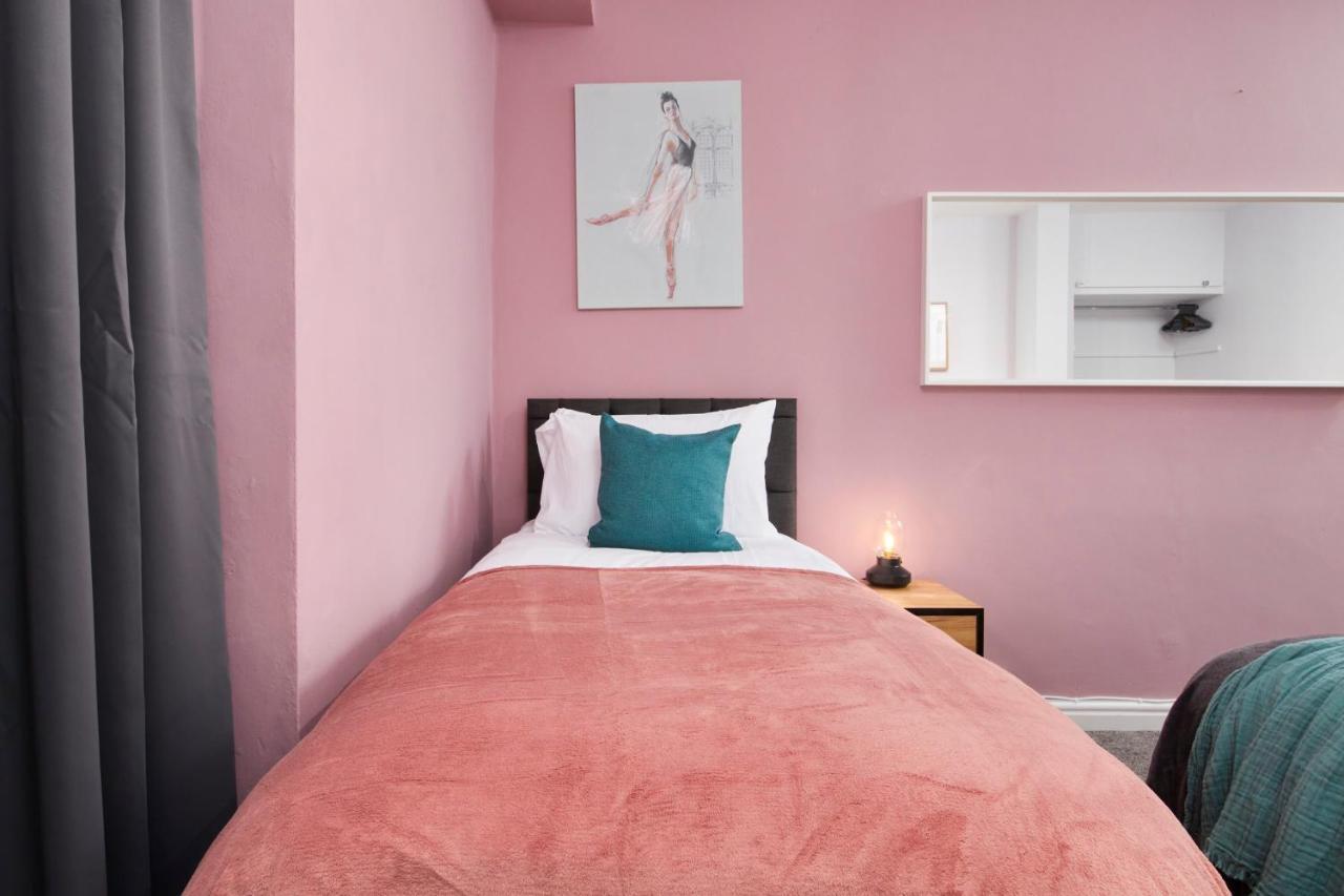 Wonderful Apartment In Bath With Garden - Sleeps 8 Eksteriør bilde
