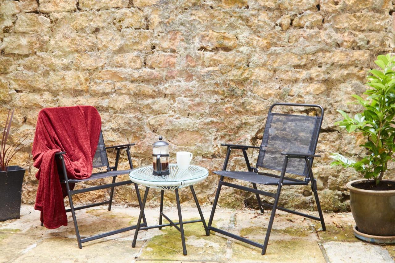 Wonderful Apartment In Bath With Garden - Sleeps 8 Eksteriør bilde