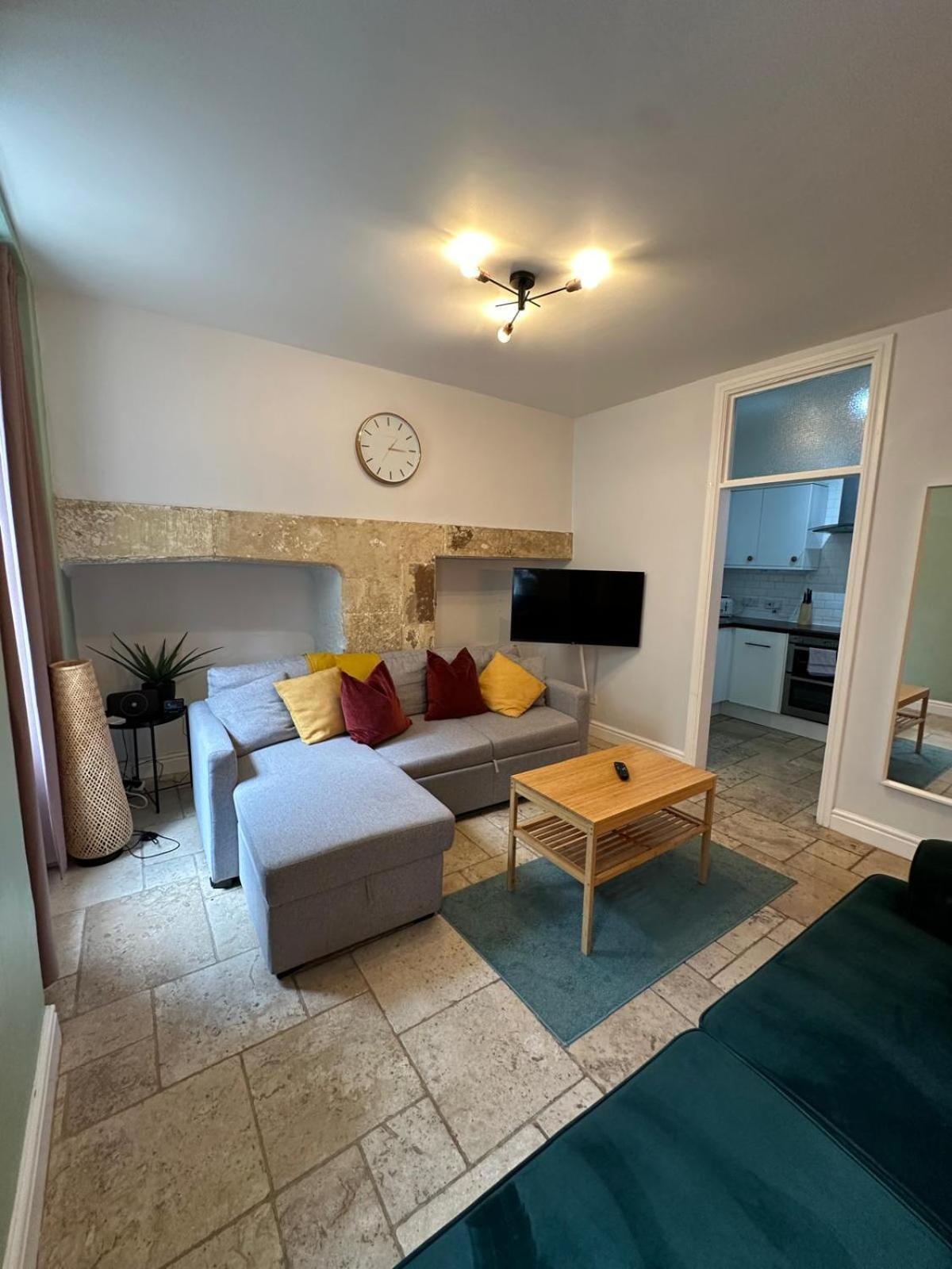Wonderful Apartment In Bath With Garden - Sleeps 8 Eksteriør bilde